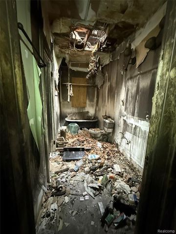 649 E Boston Boulevard, Detroit, MI 48202