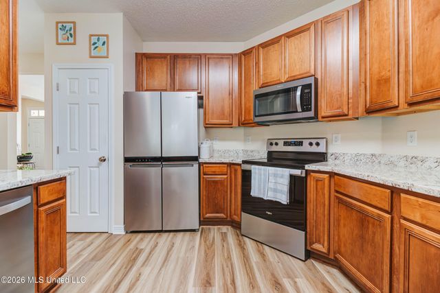 18026 Lake Vista Drive, Gulfport, MS 39503