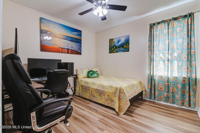 18026 Lake Vista Drive, Gulfport, MS 39503