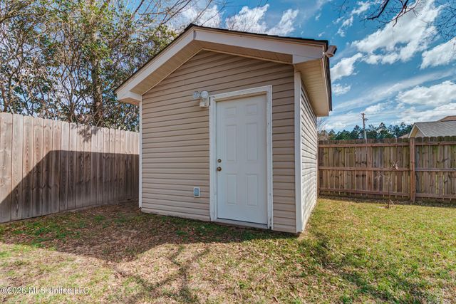 18026 Lake Vista Drive, Gulfport, MS 39503