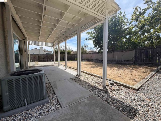 336 Lakespring Pl, Oakley, CA 94561