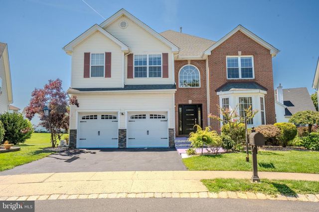 8 JUMPING BROOK COURT, Monroe Township, NJ 08831