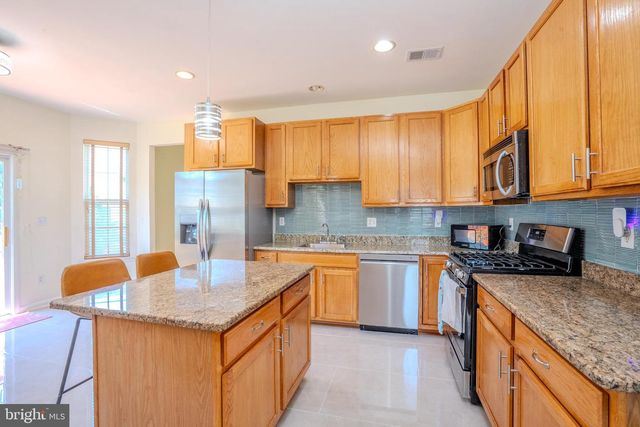 8 JUMPING BROOK COURT, Monroe Township, NJ 08831
