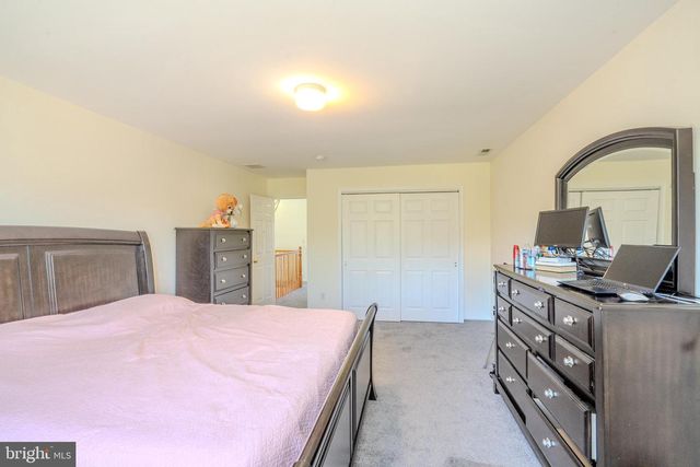 8 JUMPING BROOK COURT, Monroe Township, NJ 08831