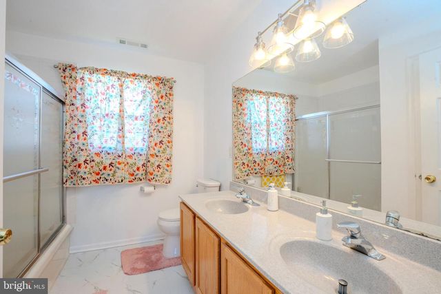 8 JUMPING BROOK COURT, Monroe Township, NJ 08831