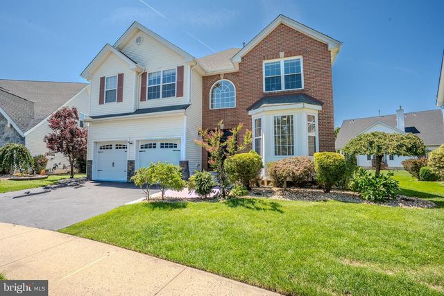 8 JUMPING BROOK COURT, Monroe Township, NJ 08831