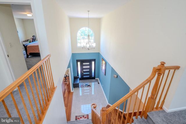 8 JUMPING BROOK COURT, Monroe Township, NJ 08831