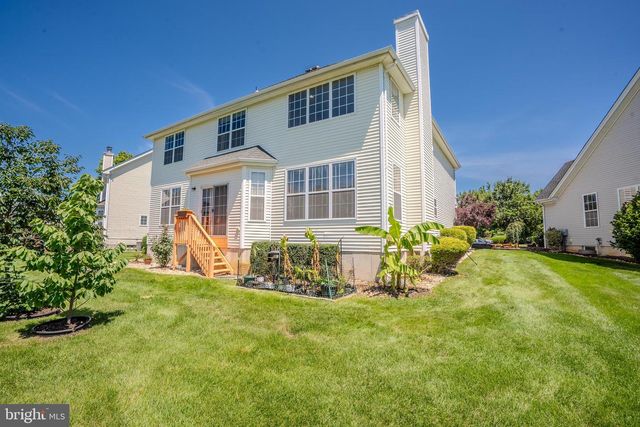 8 JUMPING BROOK COURT, Monroe Township, NJ 08831