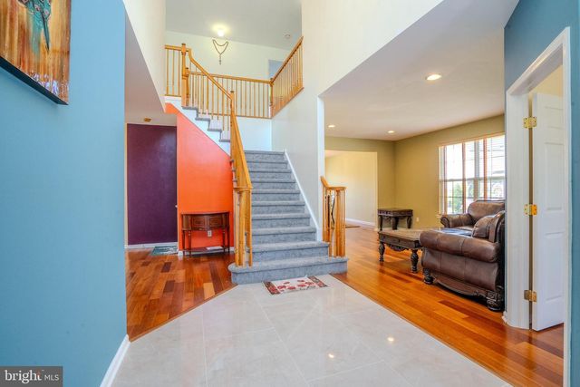 8 JUMPING BROOK COURT, Monroe Township, NJ 08831