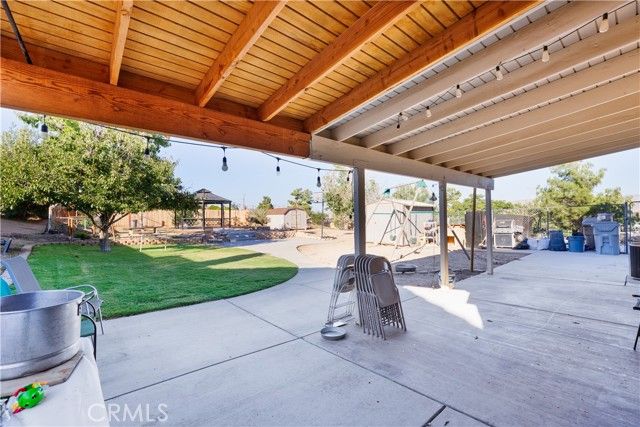 16336 Adelia, Hesperia, CA 92345