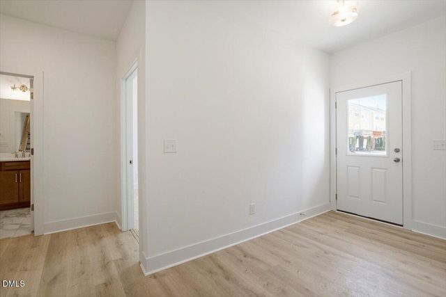 2290 Apex Peakway, Apex, NC 27502