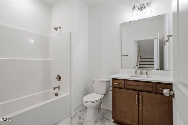 2290 Apex Peakway, Apex, NC 27502