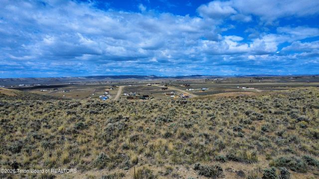 TBD W SHOSHONE Trail, Boulder, WY 82923 property photo