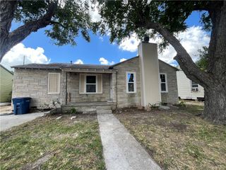 4106 Christie St, Corpus Christi, TX 78415