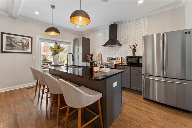 704 Rochelle Drive SW, Atlanta, GA 30310