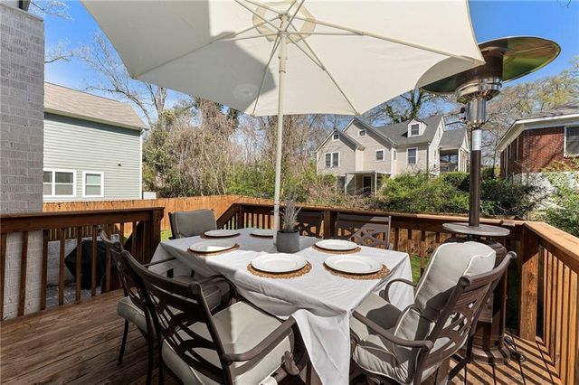 704 Rochelle Drive SW, Atlanta, GA 30310