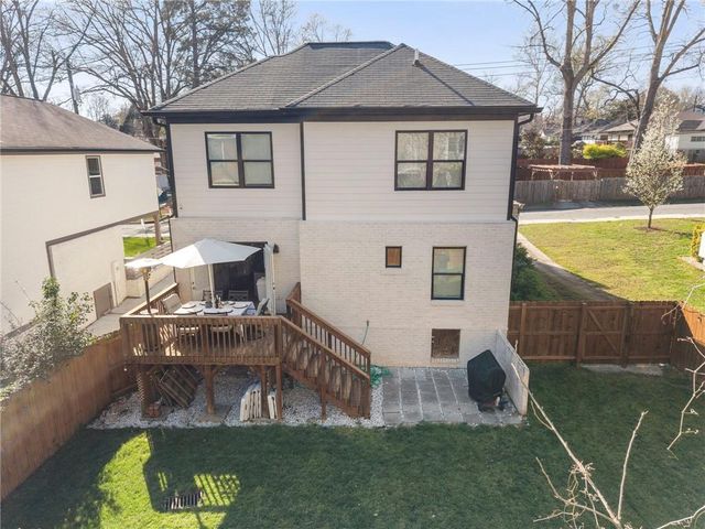 704 Rochelle Drive SW, Atlanta, GA 30310