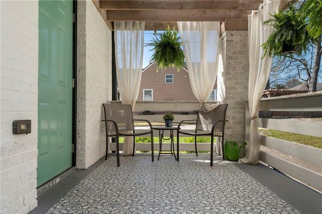 704 Rochelle Drive SW, Atlanta, GA 30310