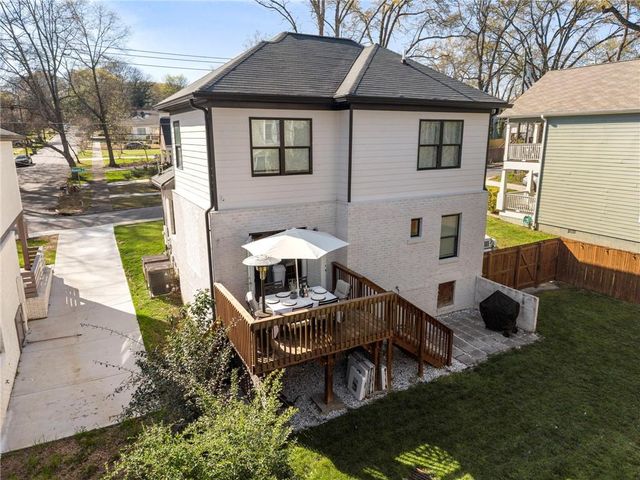 704 Rochelle Drive SW, Atlanta, GA 30310