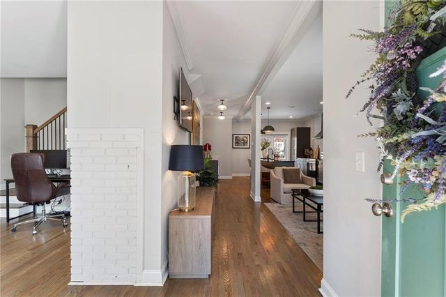 704 Rochelle Drive SW, Atlanta, GA 30310