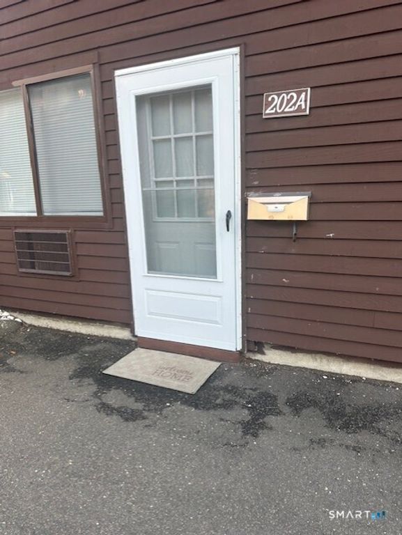 202 NAUGATUCK Avenue A, Milford, CT 06460