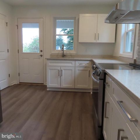 228 & 230 ROWE AVENUE, Greencastle, PA 17225