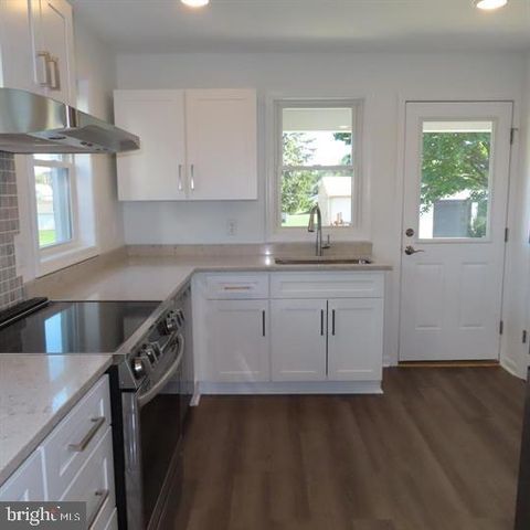 228 & 230 ROWE AVENUE, Greencastle, PA 17225