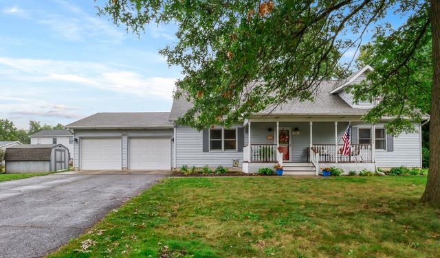 205 S 20th Street, Chesterton, IN 46304