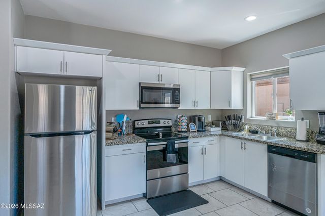 2141 S Flying Heart Lane, Tucson, AZ 85713