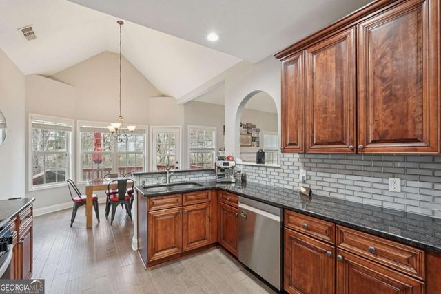 1330 Primrose Park Road, Sugar Hill, GA 30518