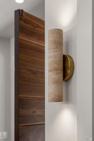 554 Shady Acres Ln, Santa Rosa, CA 95409