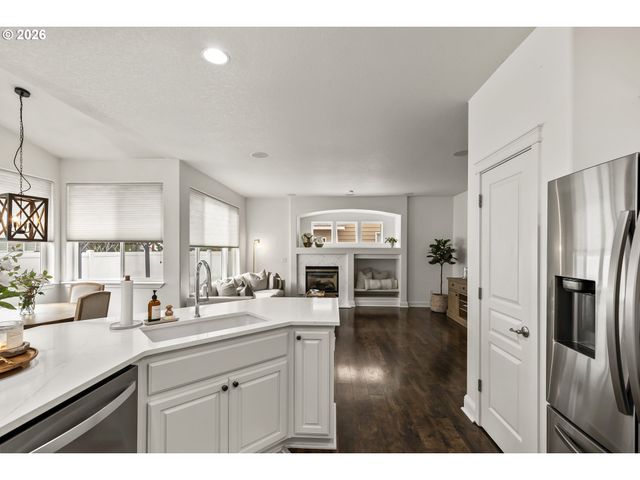 2612 N JOSEPH St, Cornelius, OR 97113