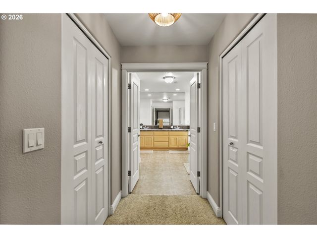 2612 N JOSEPH St, Cornelius, OR 97113