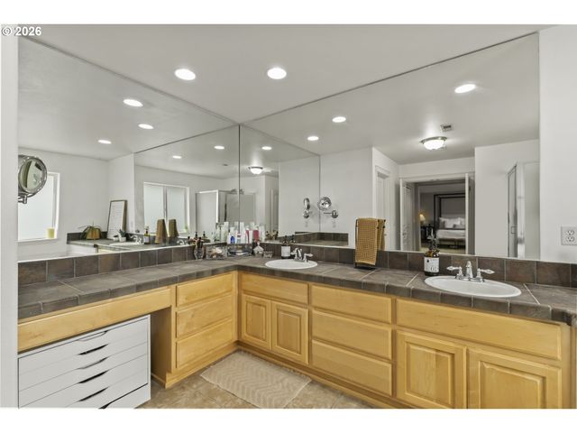 2612 N JOSEPH St, Cornelius, OR 97113