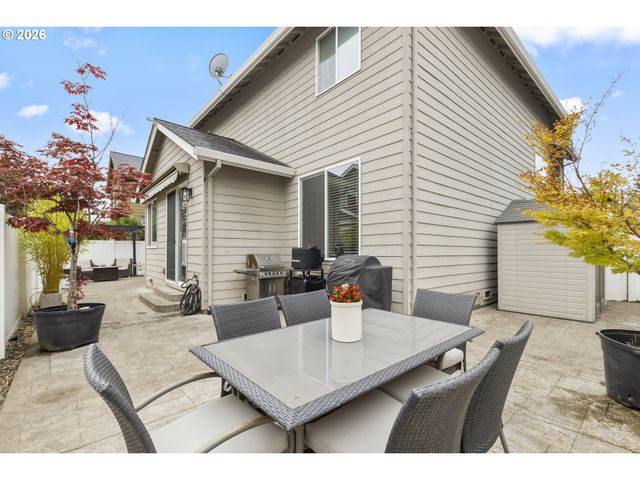 2612 N JOSEPH St, Cornelius, OR 97113
