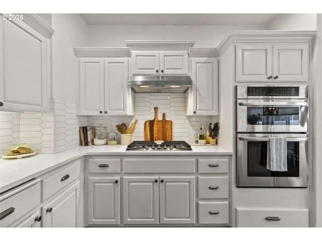 2612 N JOSEPH St, Cornelius, OR 97113