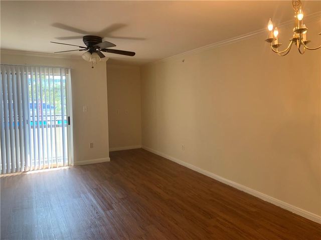 501 W 26th ST 122, Austin, TX 78705