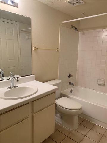501 W 26th ST 122, Austin, TX 78705