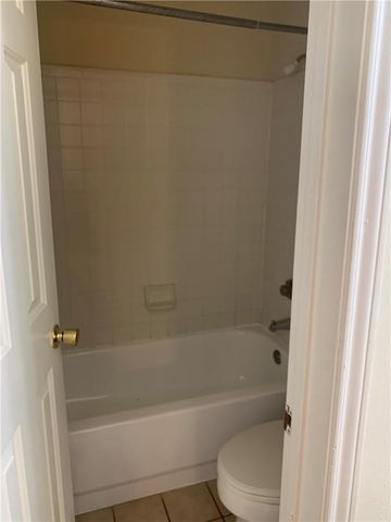 501 W 26th ST 122, Austin, TX 78705