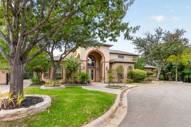 544 Waterchase Drive, Fort Worth, TX 76120