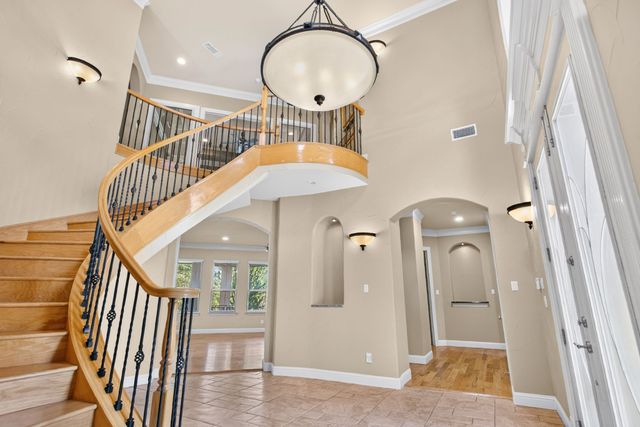 544 Waterchase Drive, Fort Worth, TX 76120