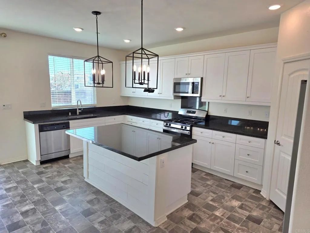 27610 Wendy Street, Menifee, CA 92585