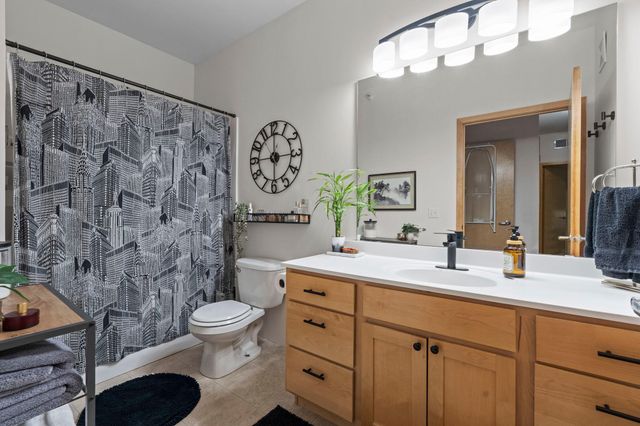 2900 11th Avenue S 1009, Minneapolis, MN 55407