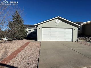 7665 Grosbeak Point, Colorado Springs, CO 80922