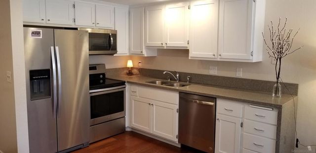 1740 UPAS St 9, San Diego, CA 92103