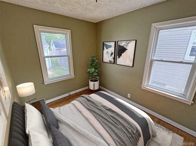 627 Wesbrook Street, Pontiac, MI 48340
