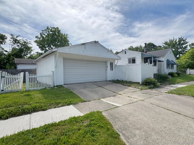 627 Wesbrook Street, Pontiac, MI 48340