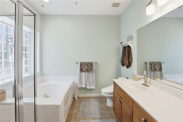 531 Shoreline RD, Carrollton, VA 23314