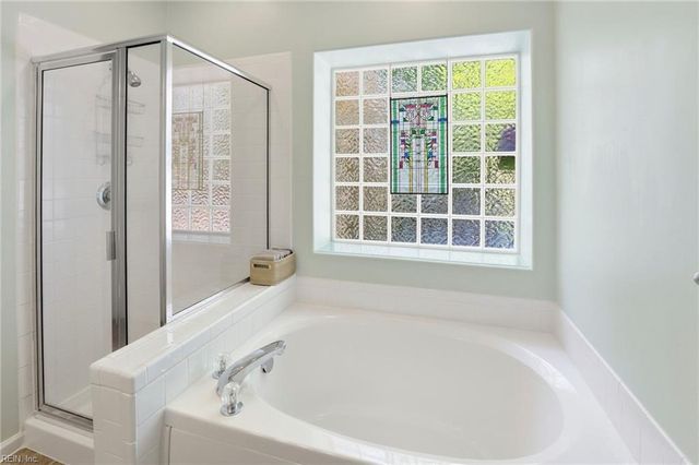 531 Shoreline RD, Carrollton, VA 23314