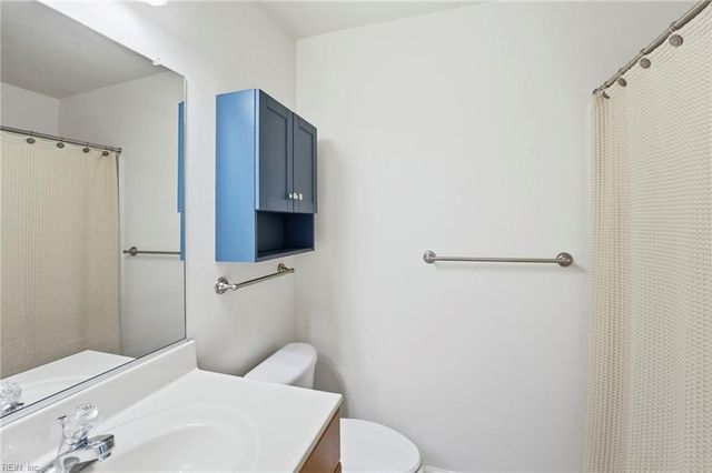 531 Shoreline RD, Carrollton, VA 23314